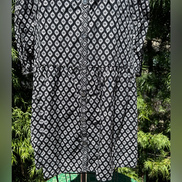 Joie dress, size X small, color black with white flower pattern - Picture 4 of 12